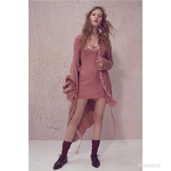 For love and lemons knitted dress - Picture 2 of 7